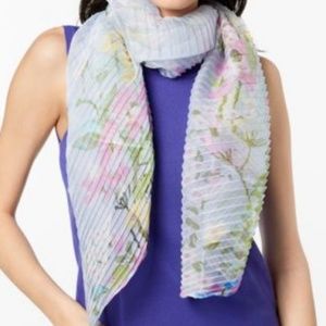 Beautiful Floral I.N.C. scarf NWT